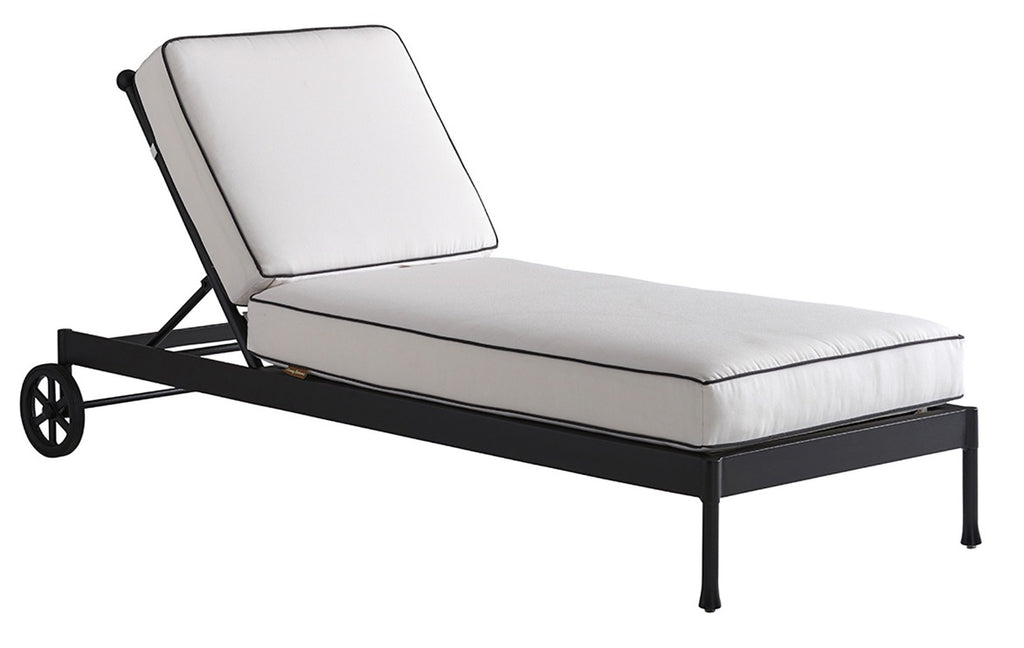 Pavlova Outdoor Chaise Lounge - The Hive Experience